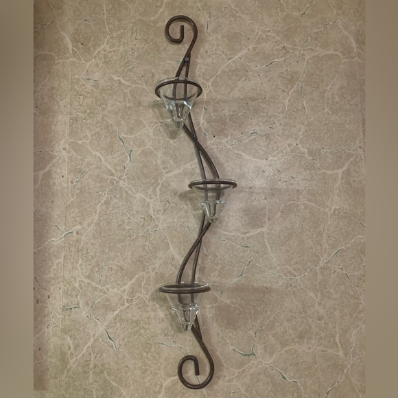 Set of 2 wall sconces. - Picture 2 of 6